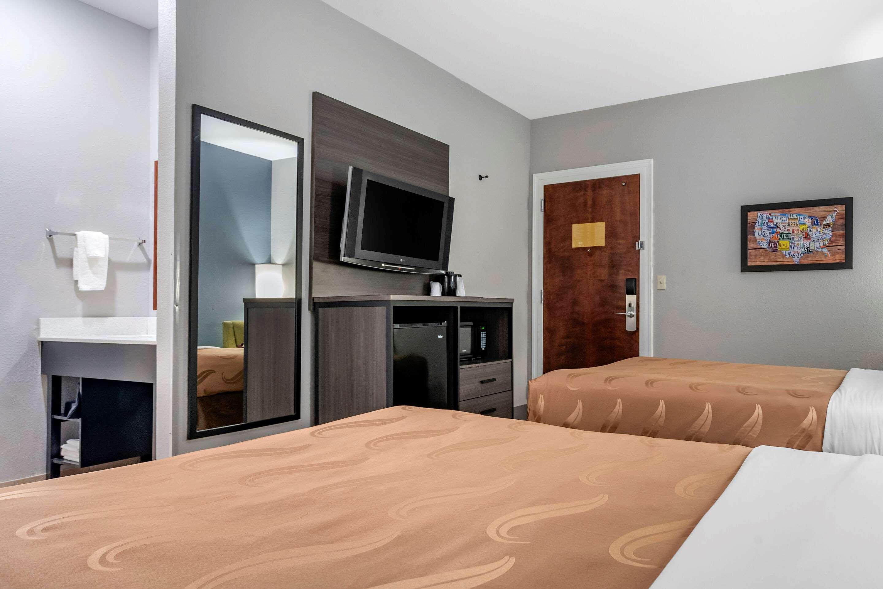Quality Inn & Suites Demopolis Zewnętrze zdjęcie