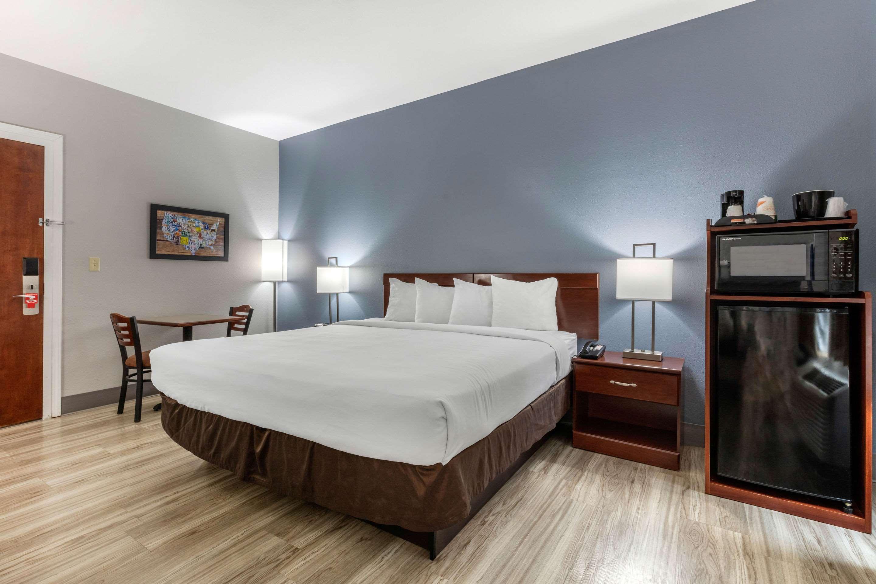 Quality Inn & Suites Demopolis Zewnętrze zdjęcie