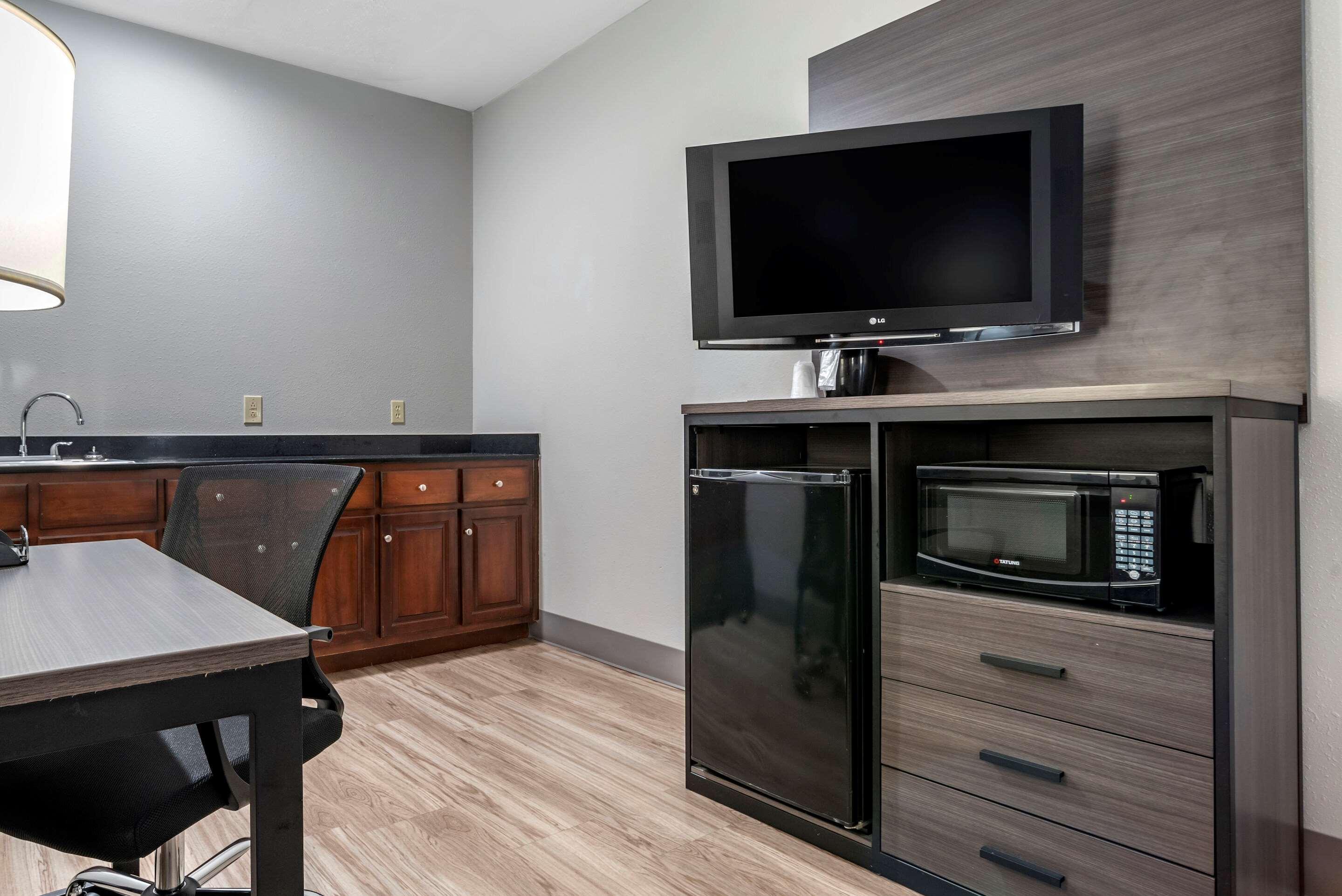 Quality Inn & Suites Demopolis Zewnętrze zdjęcie
